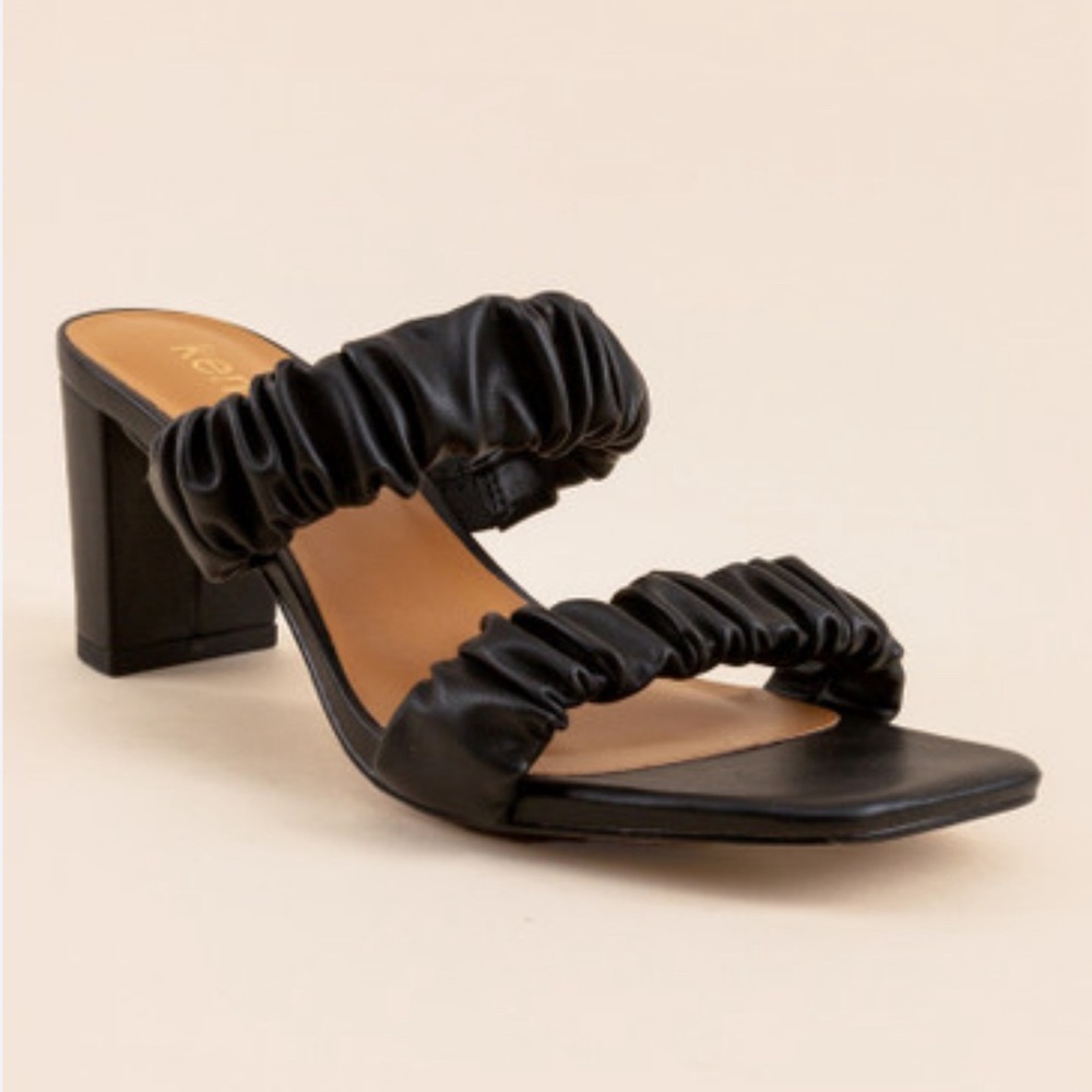 Kensie Kamilah Scrunchie Band Mules Black size 7.5